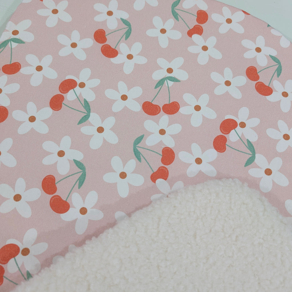 BUGABOO DONKEY BASSINET LINER ALL DONKEY MODELS. cherry sundae / sherpa fleece