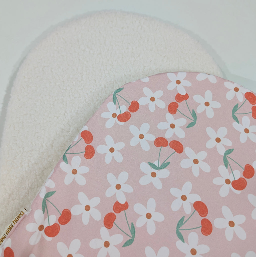 UPPABABY PRAM BASSINET LINER, FITS ALL UPPABABY BASSINETS. cherry sundae / sherpa fleece
