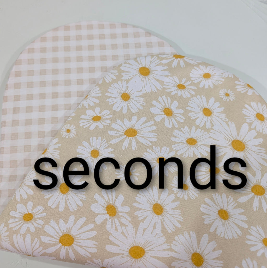 UPPABABY PRAM BASSINET LINER, FITS ALL UPPABABY BASSINETS. neutral daisy / soft beige cream gingham SECONDS